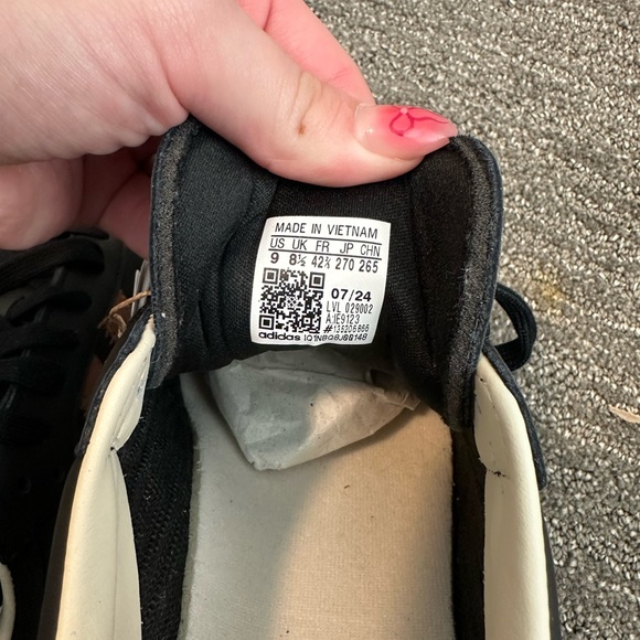 Adidas Black and Cream Sneakers - Picture 5 of 5